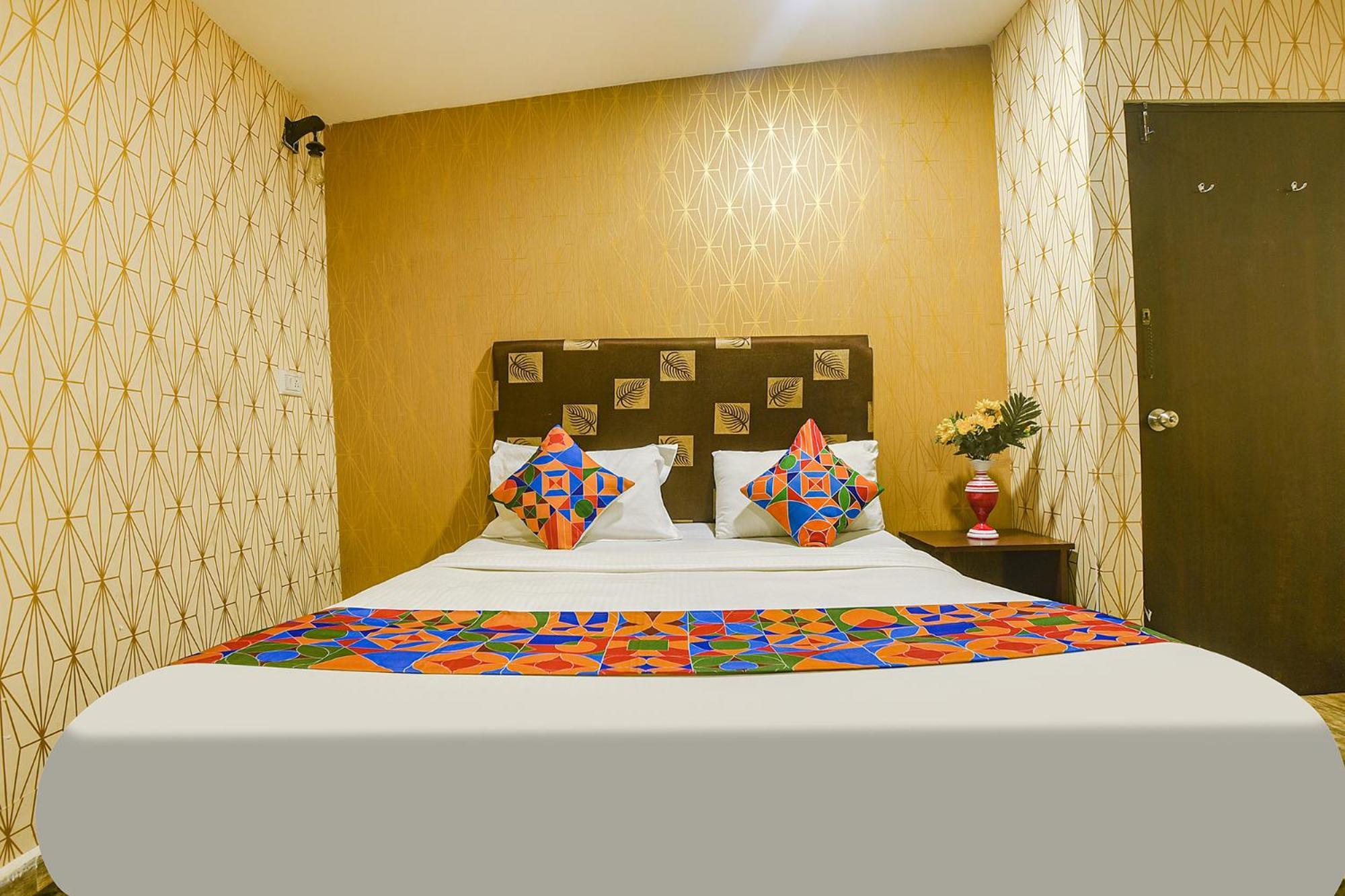 Fabhotel Rj 18 Beach Resort - Nr Baga Beach Dış mekan fotoğraf