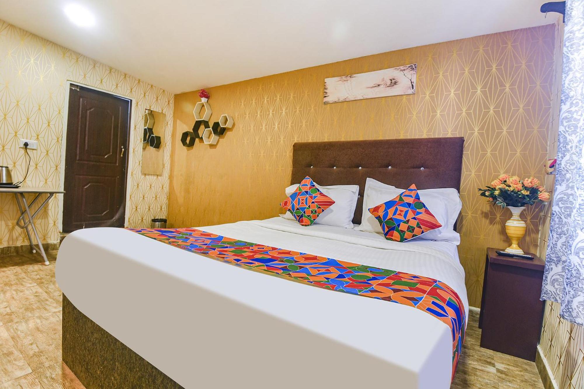 Fabhotel Rj 18 Beach Resort - Nr Baga Beach Dış mekan fotoğraf
