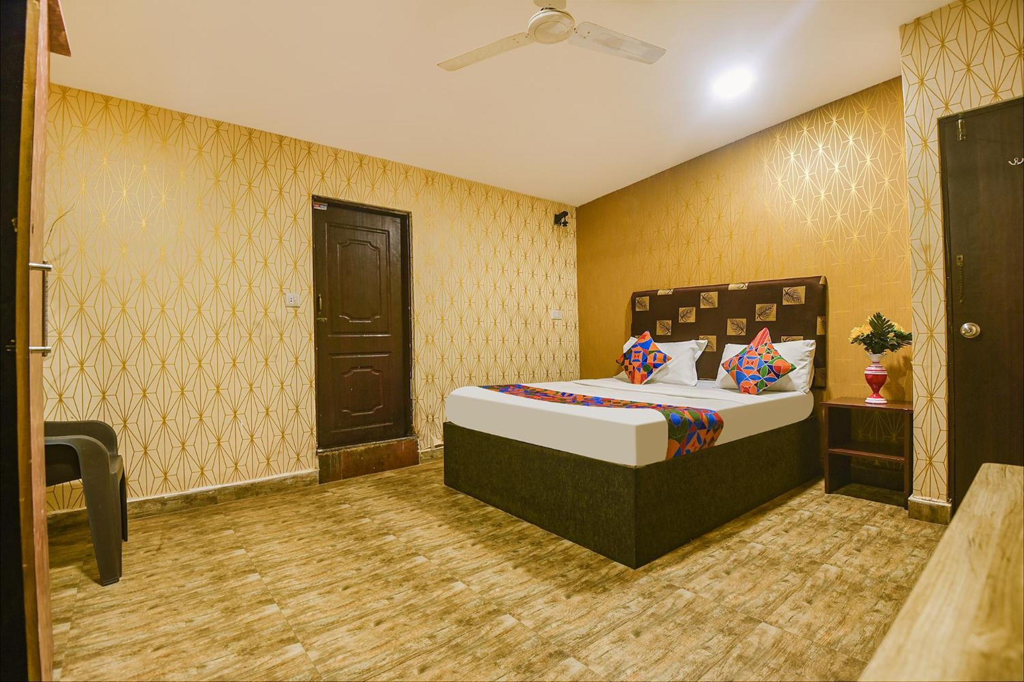 Fabhotel Rj 18 Beach Resort - Nr Baga Beach Dış mekan fotoğraf