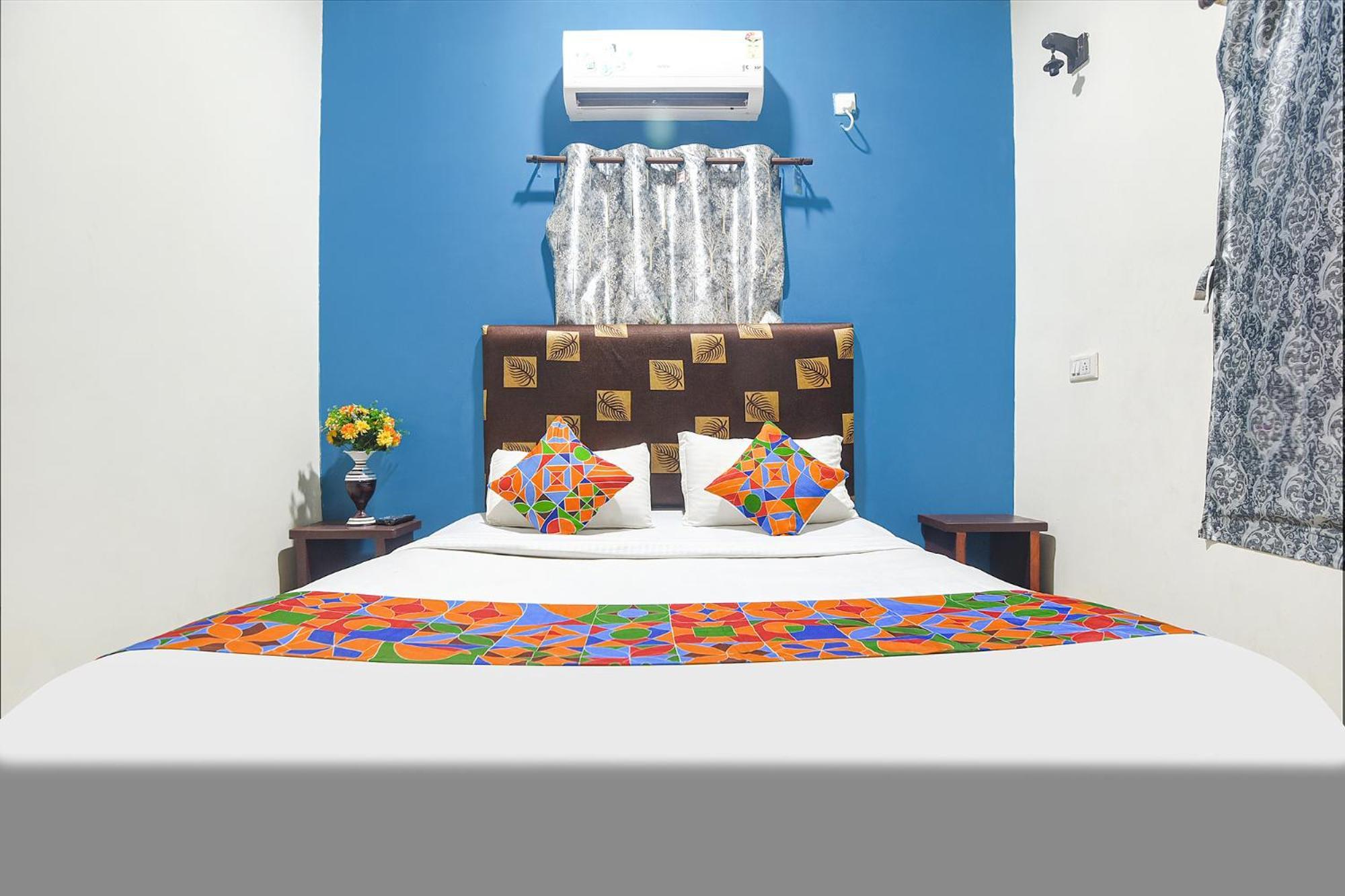 Fabhotel Rj 18 Beach Resort - Nr Baga Beach Dış mekan fotoğraf