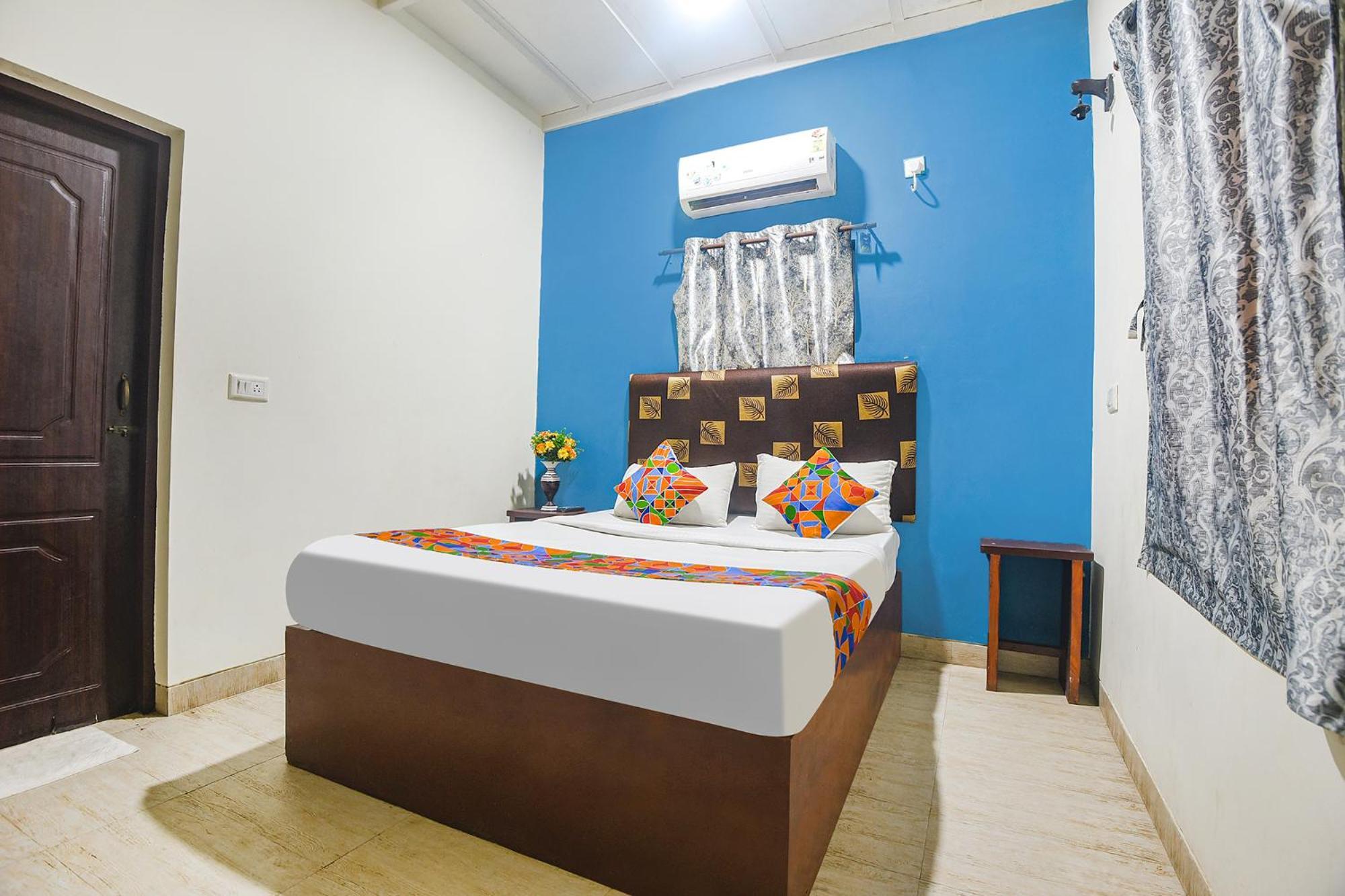 Fabhotel Rj 18 Beach Resort - Nr Baga Beach Dış mekan fotoğraf