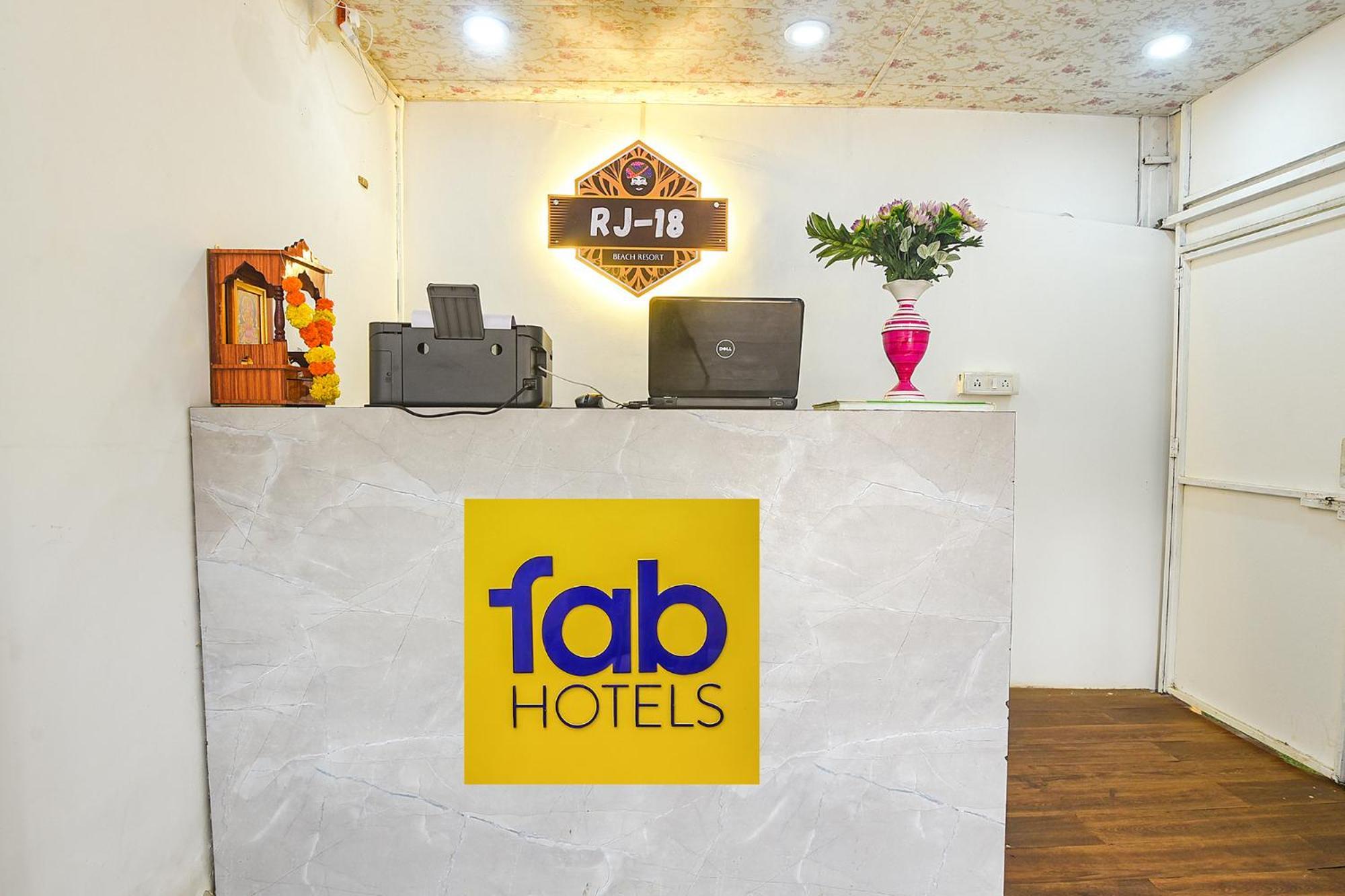 Fabhotel Rj 18 Beach Resort - Nr Baga Beach Dış mekan fotoğraf