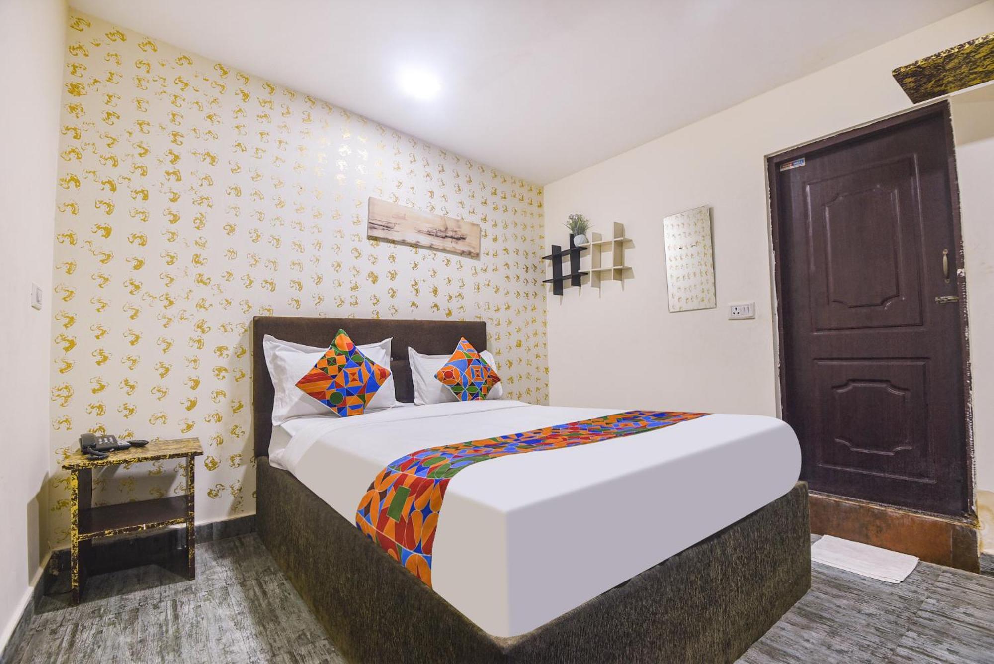 Fabhotel Rj 18 Beach Resort - Nr Baga Beach Dış mekan fotoğraf